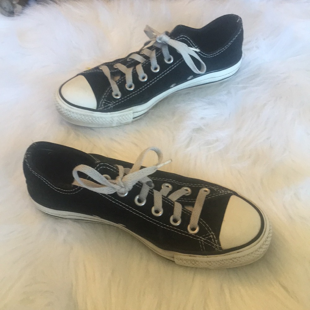 Converse Women’s Size 7.5